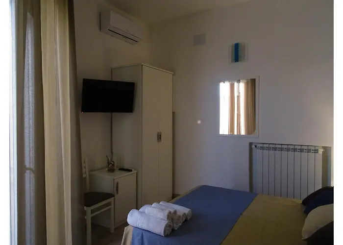 Pensionat Faro Bianco - & Gallipolli