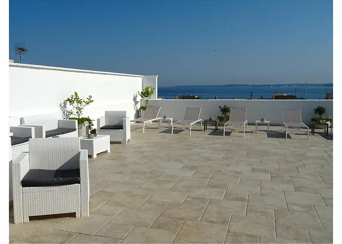 Pensionat Faro Bianco - & Gallipolli