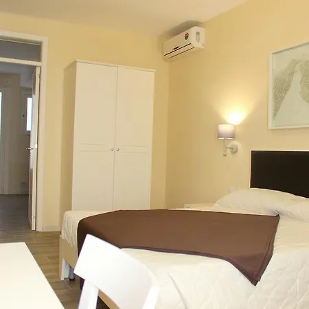 Affittacamere Faro Bianco - Suites&apartments 3*