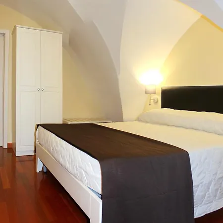 Affittacamere Faro Bianco - Suites&apartments 3*