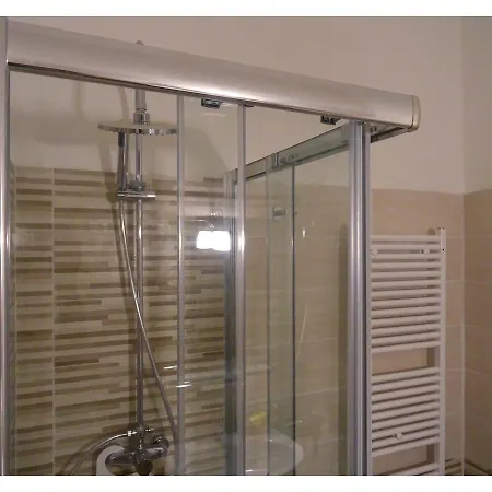 Faro Bianco - Suites&apartments Affittacamere 3*