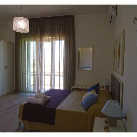 Affittacamere Faro Bianco - Suites&apartments Gallipoli