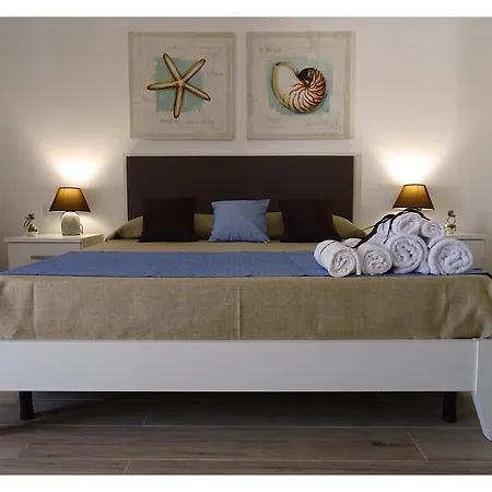 Affittacamere Faro Bianco - Suites&apartments Gallipoli